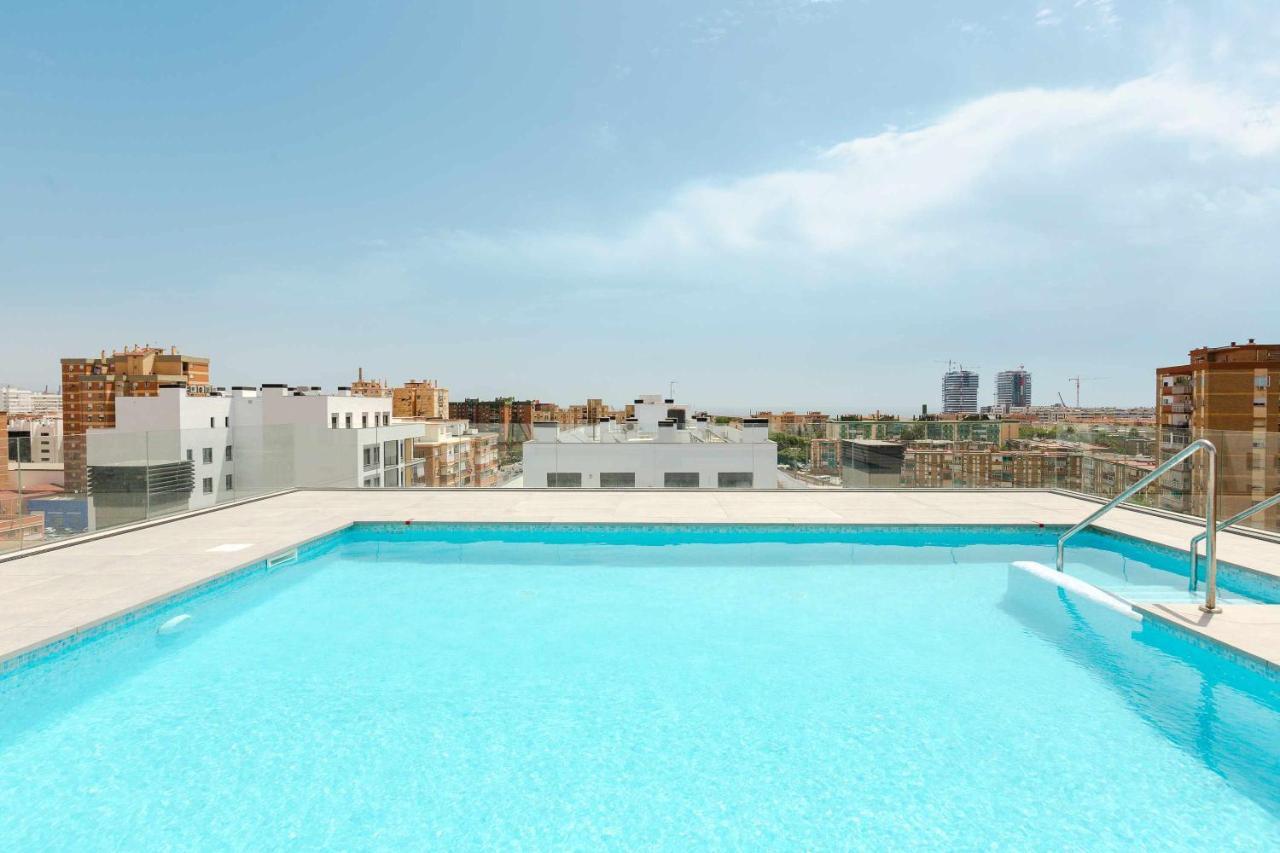 Cosmopolitan Apt & Malaga Beach Esterno foto